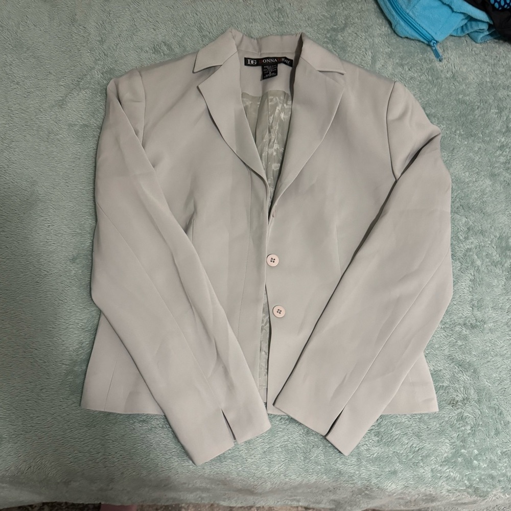 Donna Gray Blazer